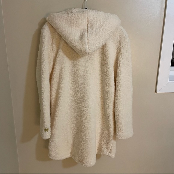 Malvados Sherpa Robigan in Sand Robe/Cardigan/ Coat - Picture 4 of 12